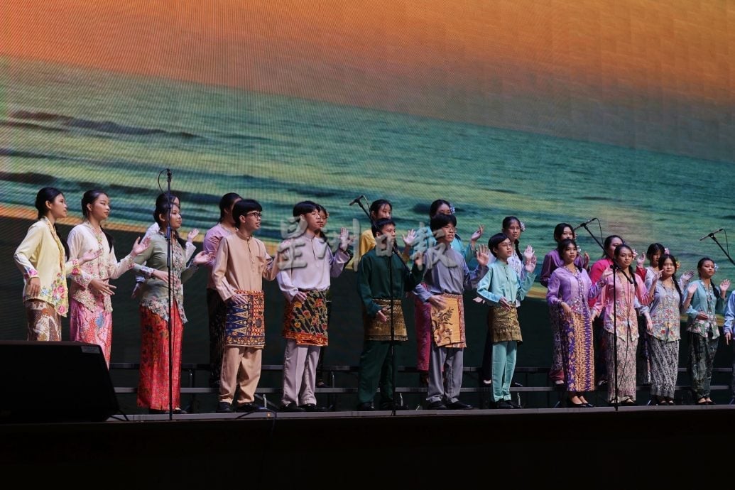 供星洲网:第四届森美兰合唱节圆满落幕,第五届由芙蓉佛光会合唱团接棒