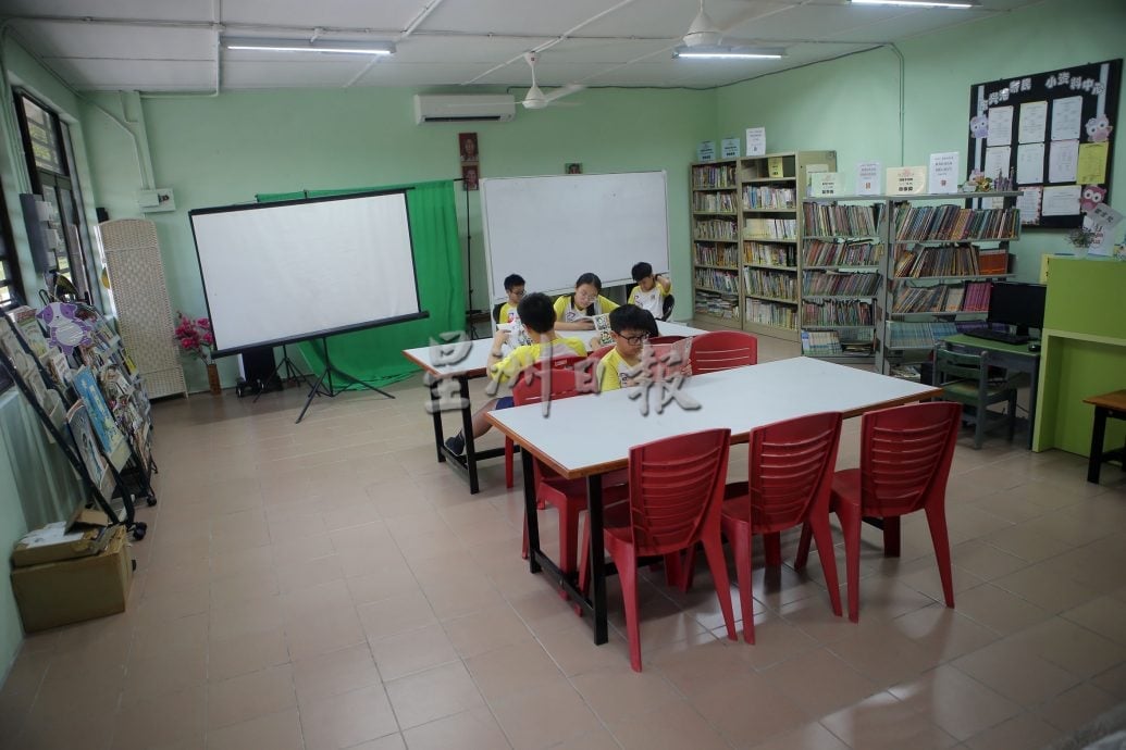 霹:19日见报∕封底主文∕微型华小 不微使命 | 东兴港新民小学看似“微小” 内则团结强大