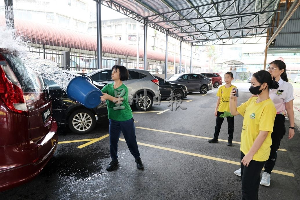 大都会(版头)/air selangor走入校园宣导节水