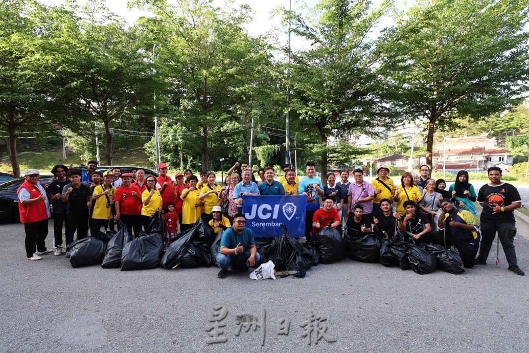 供星洲网:乐活频道/芙蓉JCI捡跑活动为家园减垃圾负担 “垃圾不落地”意识抬头