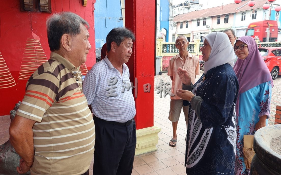 三圣宫百年古庙横梁坍塌 诺祖妮达承诺争取更多拨款修缮