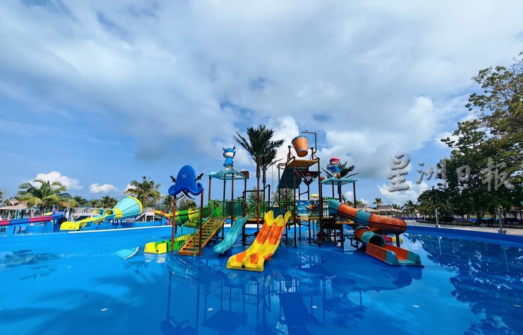 人造池天然海滩双结合 曼绒迎来首座水上乐园 