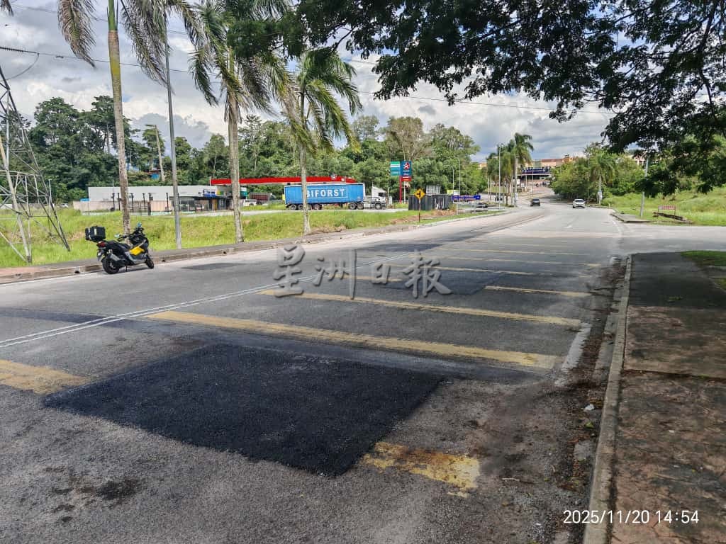 供星洲网/季候风交替期降雨频繁 市议员：情况暂受控 做好应付准备