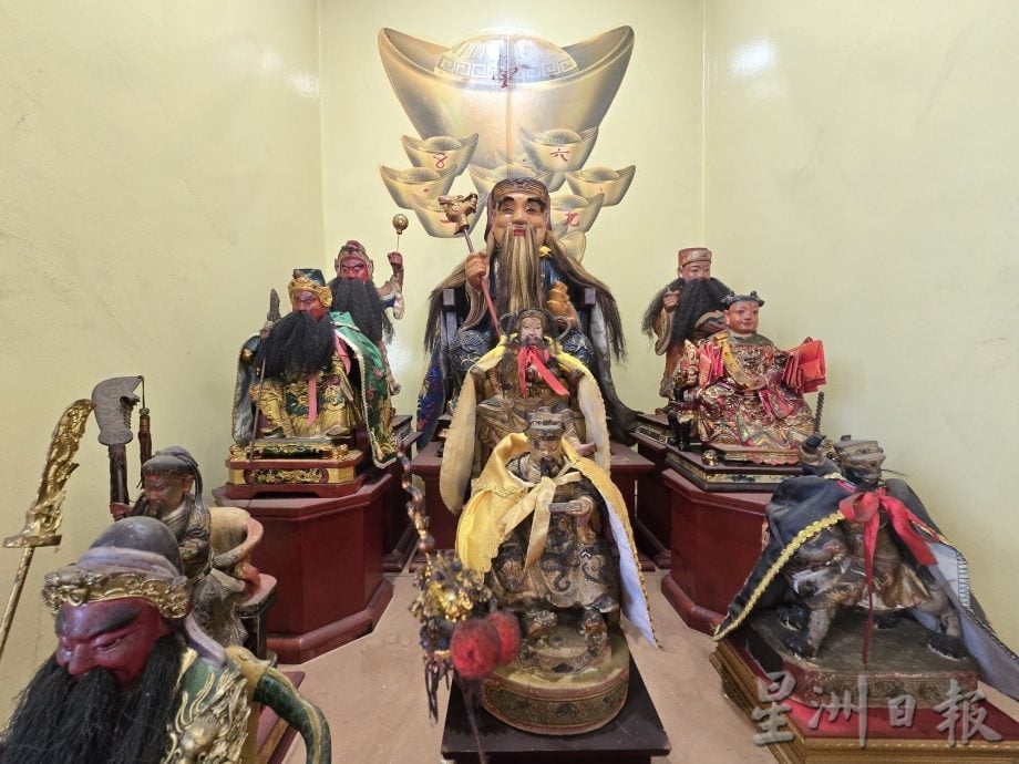 （古城第四版主文）《庙堂之旅》马六甲青山宫  全甲最大张公圣君像坐镇 护国祐民！ 