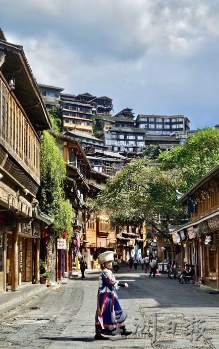 供星洲网/10名银发“背包客”的圆梦旅程，从芙蓉搭火车一路向北抵达北京