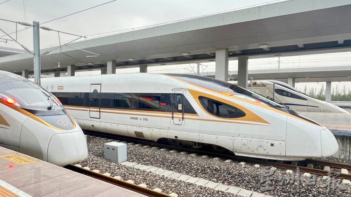 供星洲网/10名银发“背包客”的圆梦旅程，从芙蓉搭火车一路向北抵达北京