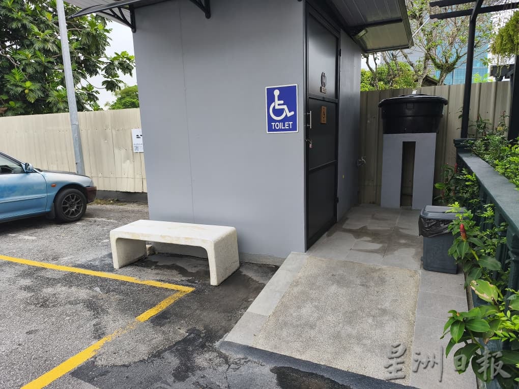 获房地部年度最佳油站厕所 厕所干净带动生意增长