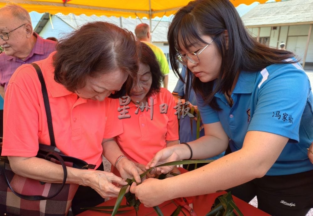 海南笠的情义与传承 顺境逆境都吃笠
