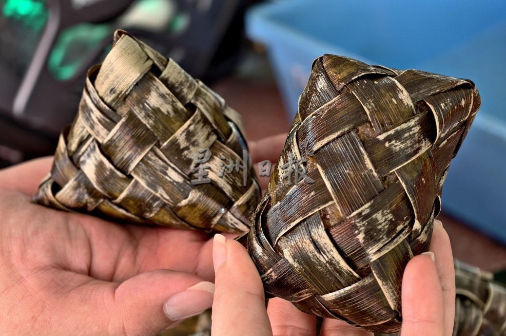 海南笠的情义与传承 顺境逆境都吃笠