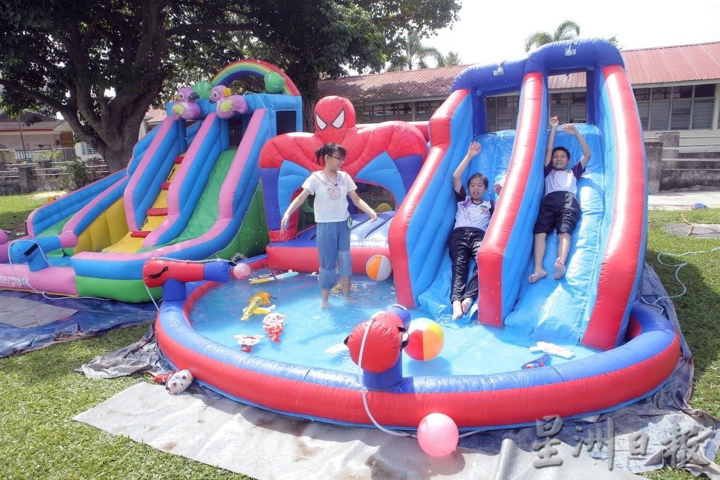 嘉年华筹获4万5000助同汉 情义相挺重建校舍  