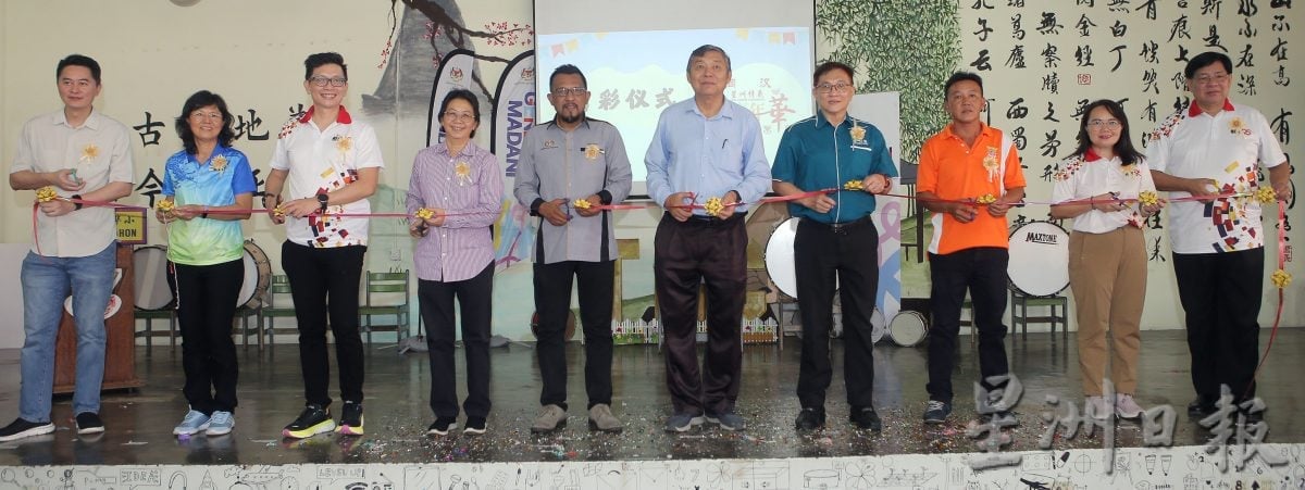 嘉年华筹获4万5000助同汉 情义相挺重建校舍  