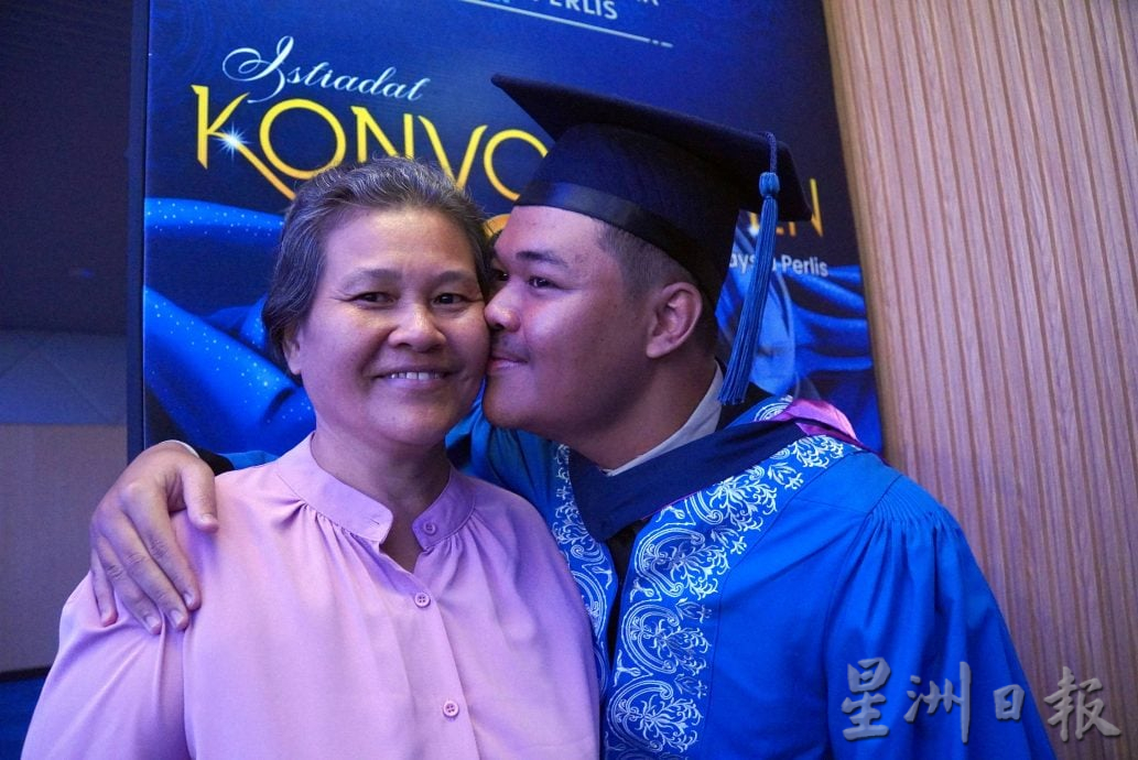 请签发,(大北马4)原住民也有出头天,玻马大毕业生成典礼焦点