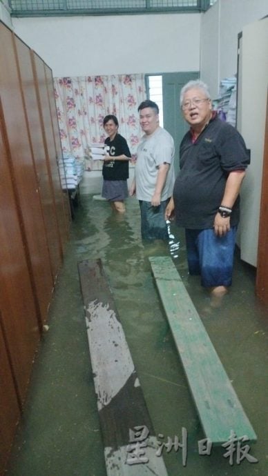 独家｜校园淹水或道路中断 爱大华班台8校停课