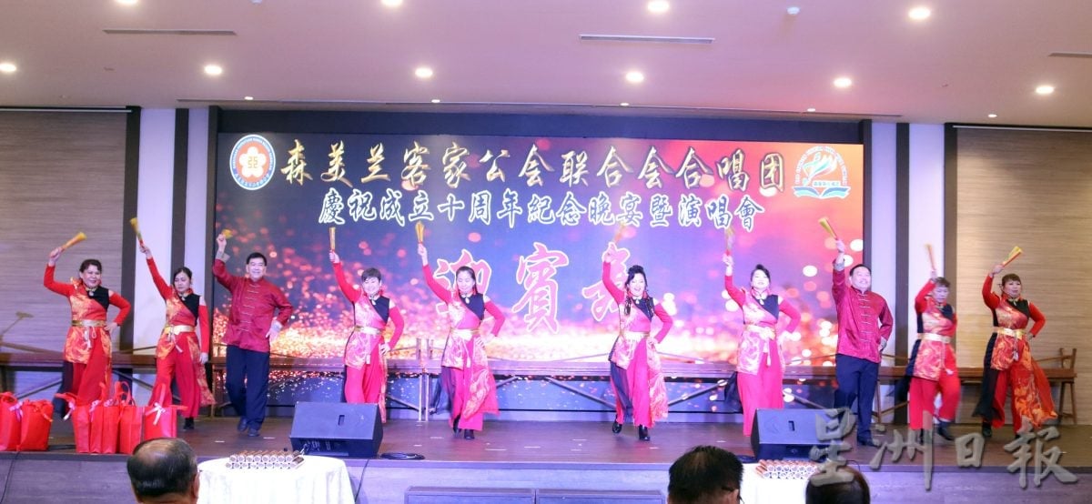 森客联合唱团以歌声回顾十载足迹 周世扬:唱出刘三姐精神