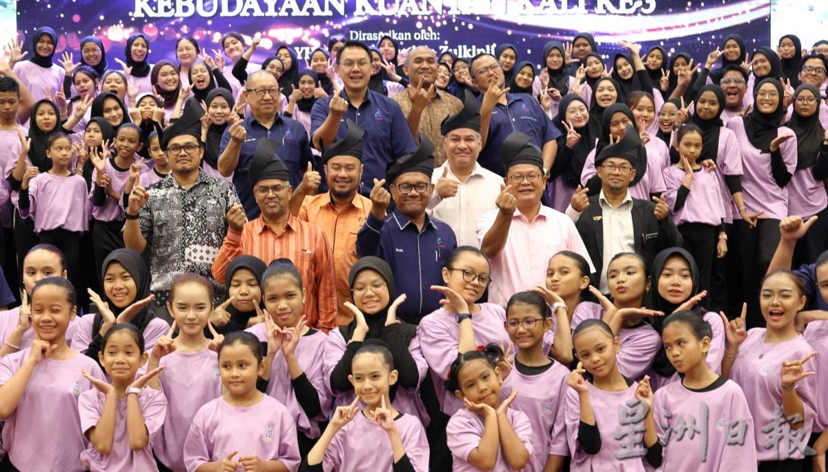 东：（已签发）建设关丹成为旅游城市的目标，已经完成了88%。