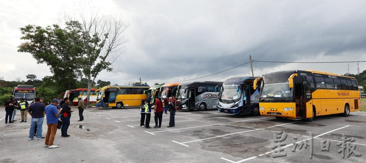 突击行动！森州9辆大学预科班巴士接受陆交局检查