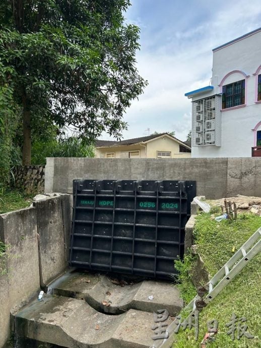 供星洲网:雨季“突袭”森州 户外活动受阻 水灾热点基层救援队“全面戒备”