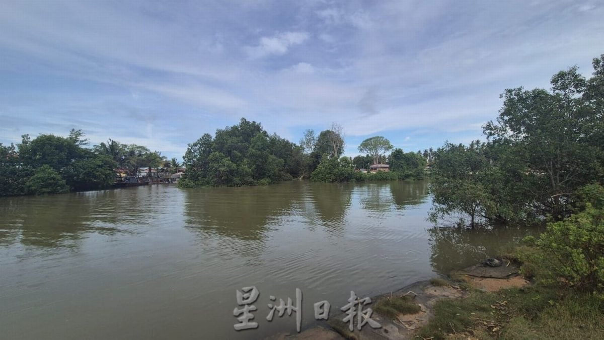 鲁容河口兴建全新水闸