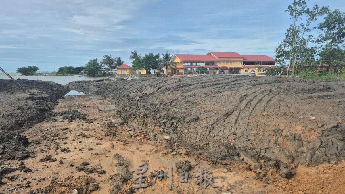 鲁容河口兴建全新水闸