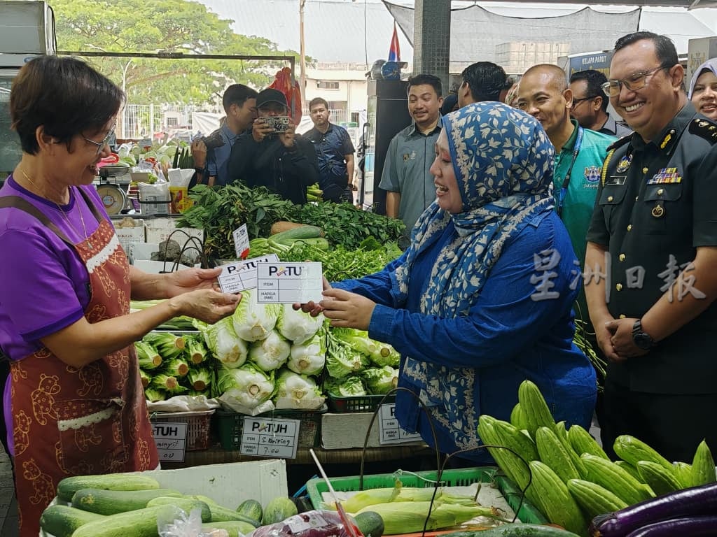已签发 柔：版三头条：2025年取缔2113宗违规案 开罚总额逾67万令吉