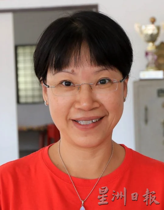 供星洲网/万茂新村数周多只流浪狗中毒亡，村长：不爱也别伤害！