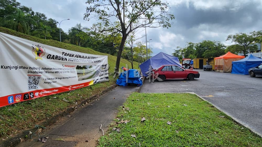 供星洲网/Garden Homes非法路边摊搬迁至新地 小贩生意量降