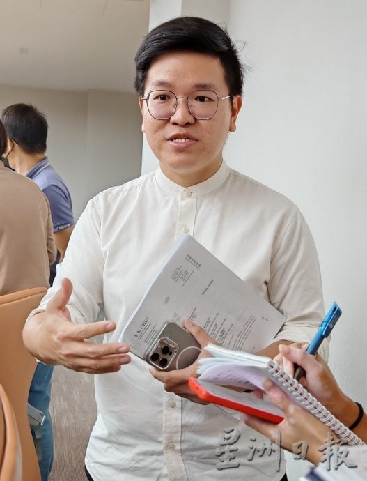 **已签发**柔：二版头：发展商未兑诺甚至有人未有屋契  居民盼房地部介入