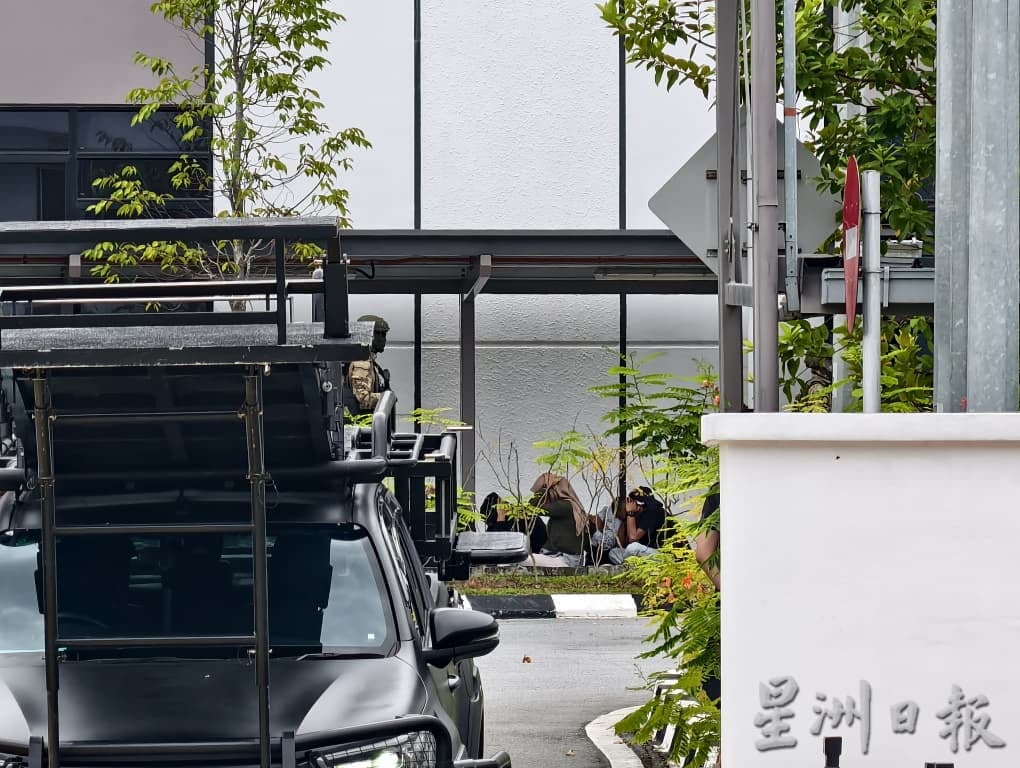 （已签发）柔：**版头之一**居銮火车站大型安全演习  摄政王亲临指导