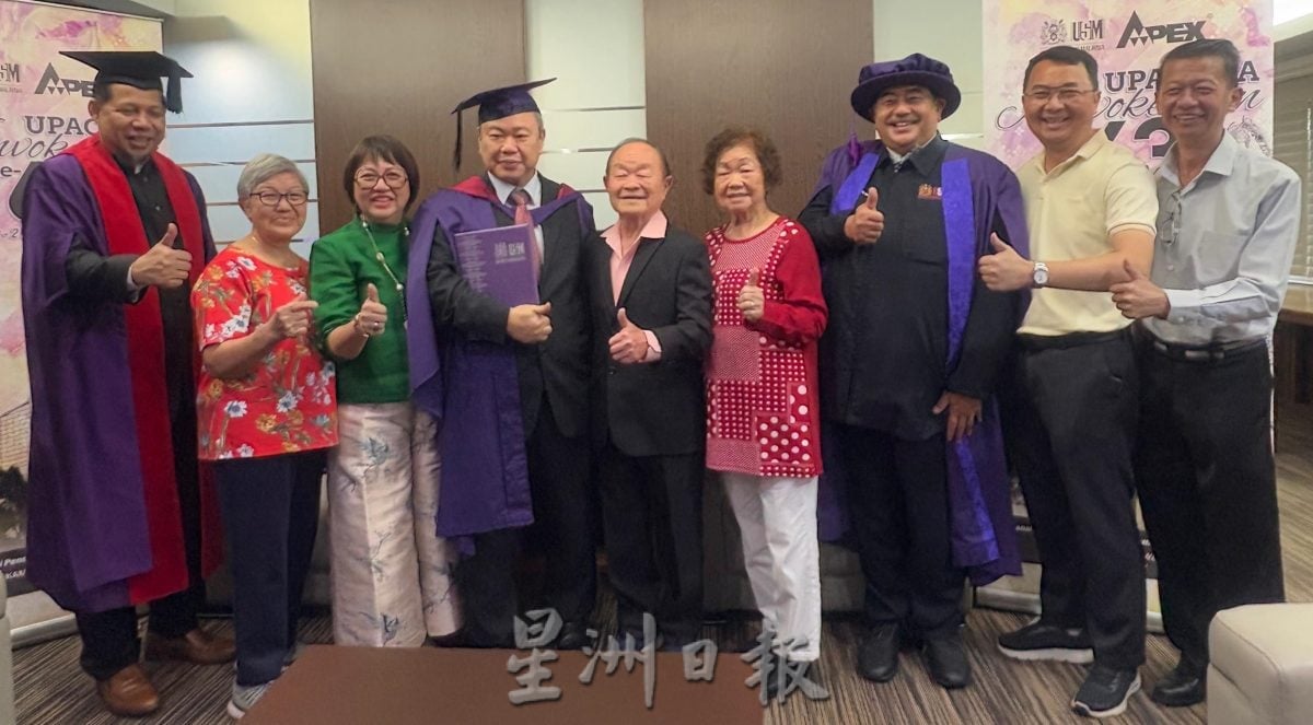 暖势力(全国版)从工程师到医生　黄奕光57岁成USM医学系最年长毕业生