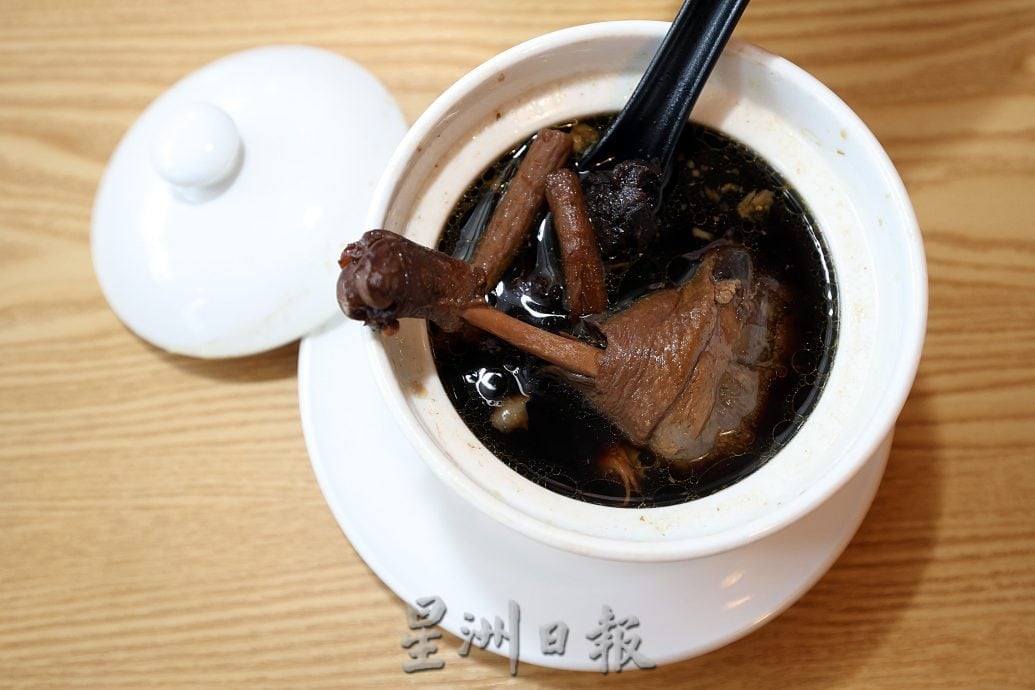 吃货来啰-名妈中餐厅 一盅靓汤 捂热心扉温暖胃/16图