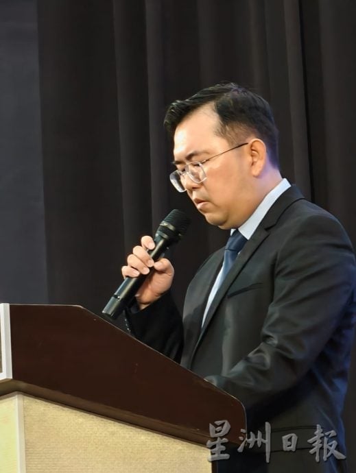 (已签发)柔:**版头**銮中四校联合毕业典礼 868人走向人生新阶段