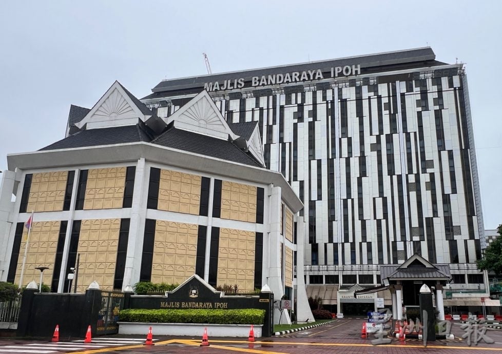 怡市政厅缴费柜台 12月星期六日也开放