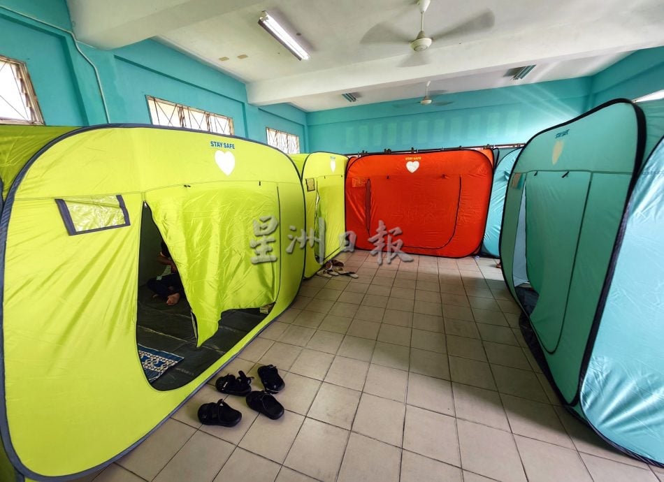 供星洲网：宜唛拉玛水位突涨 居民凌晨自救撤离 百名灾黎抵疏散中心避难