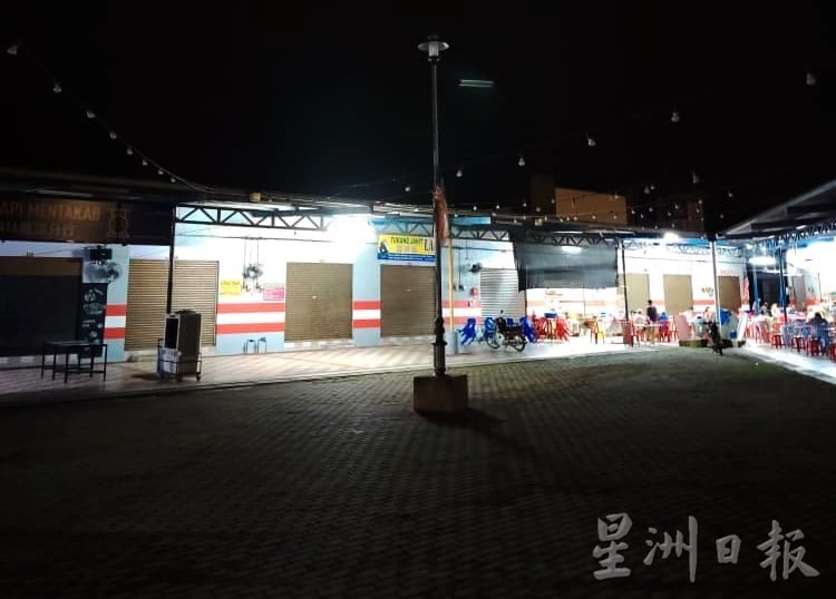 东：直凉小贩中心与公共操场路段照明不足　居民促当局尽快维修路灯