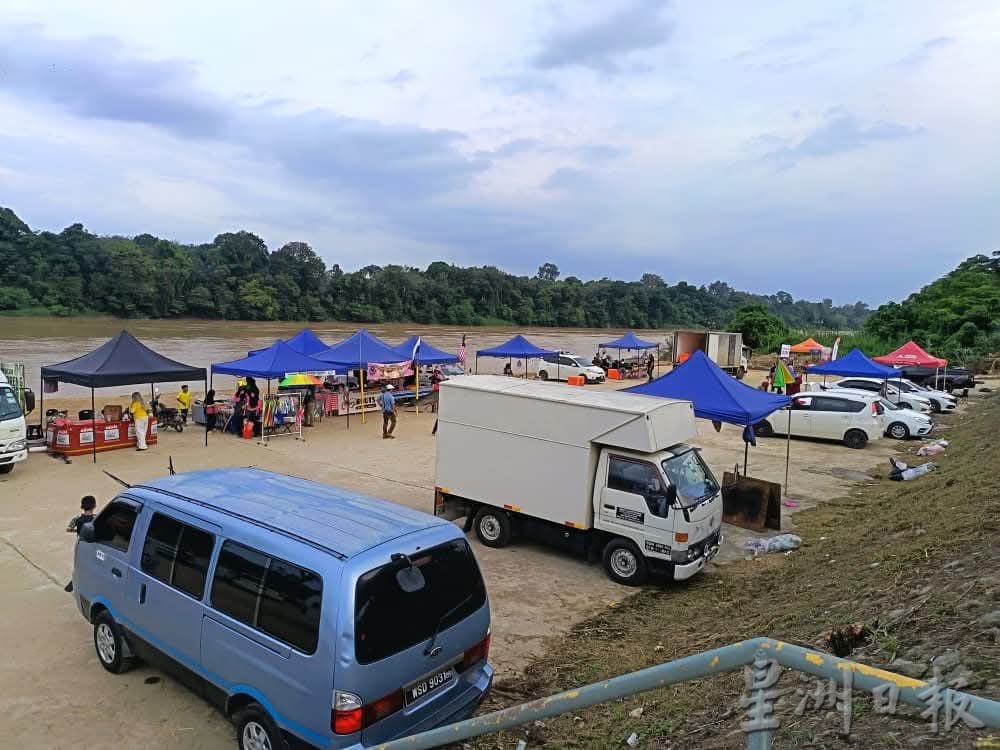 东：百乐文化节隆重举行 水上市集精彩亮相