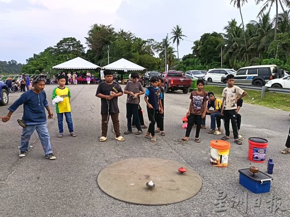 东：百乐文化节隆重举行 水上市集精彩亮相