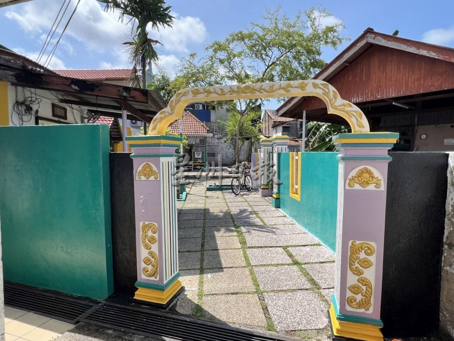 【星角摄】：华人老街的马来民族英雄陵墓