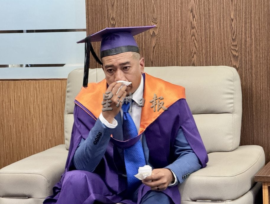 暖势力/狱中读硕士 凭吸毒经验完成研究