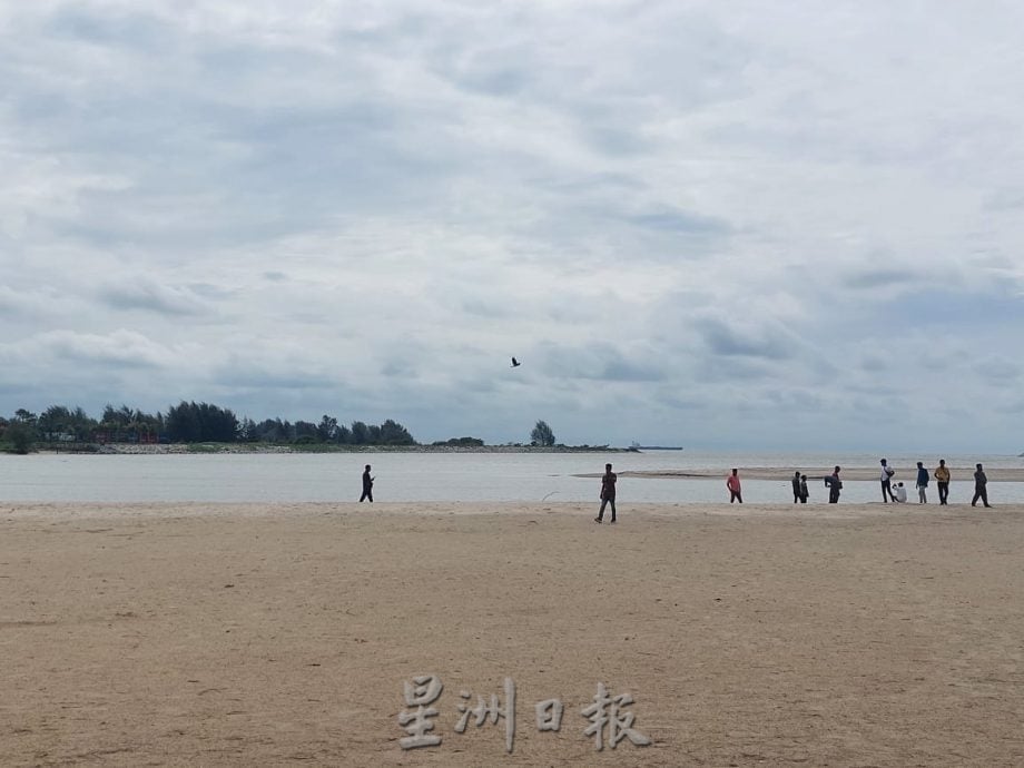 市政厅戒备“森亚尔”来袭