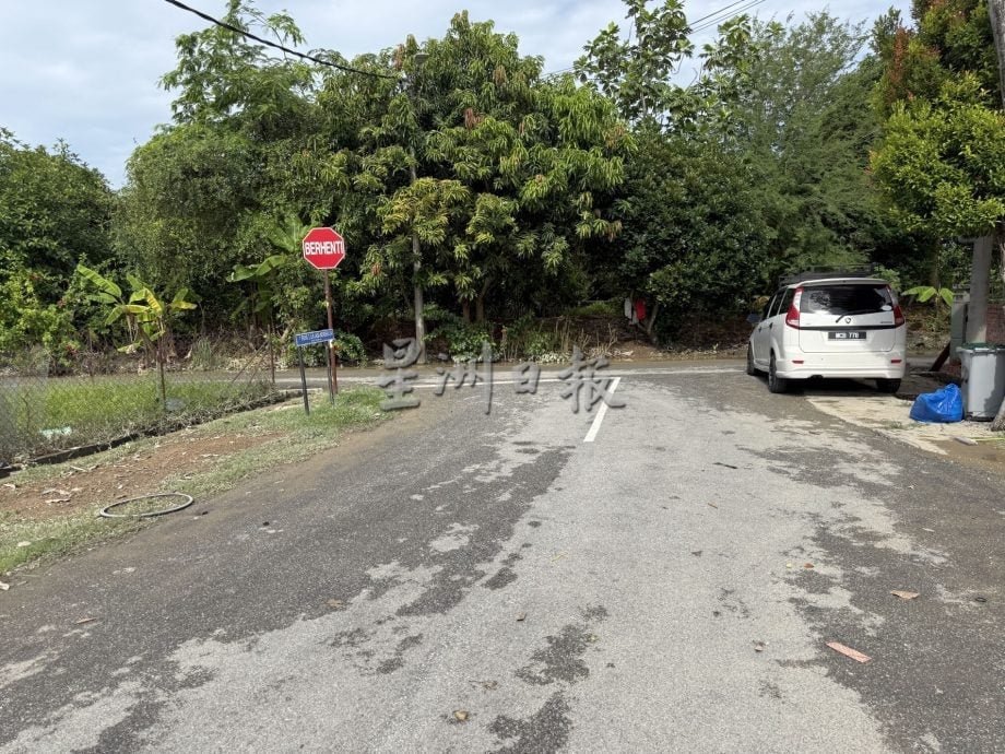 (古城第二版主文/签发)【画页】:昨天的水,今天的旱!