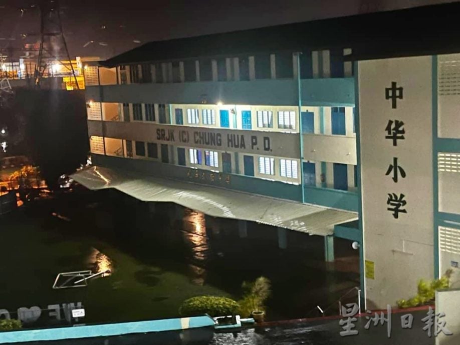 “森亚尔”肆虐后满城狼藉 波德申逾200建筑受损、上千棵树倒 当局全力清理灾区