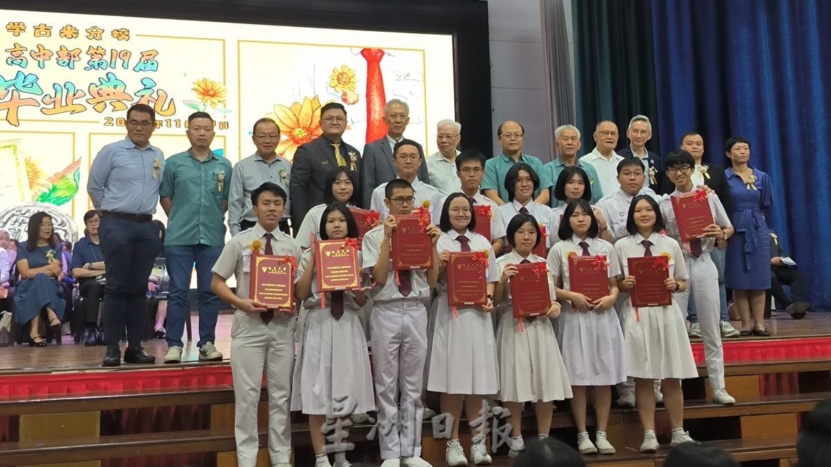 童星存：宽中毕业校友   明年突破5万人