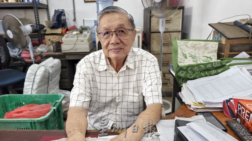 虽有进口蔬菜批发价飙80%   泰南北马水灾暂影响本地菜价不大