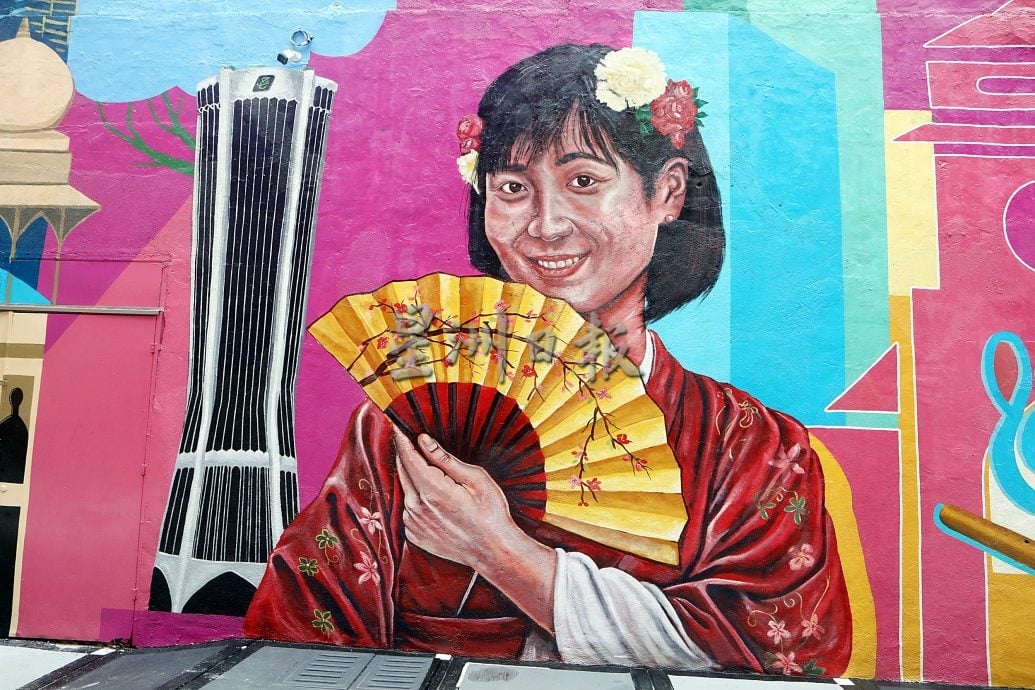 大都会（版头）/隆市政局积极整顿美化  茨厂街后巷路边摊情景逐渐消失