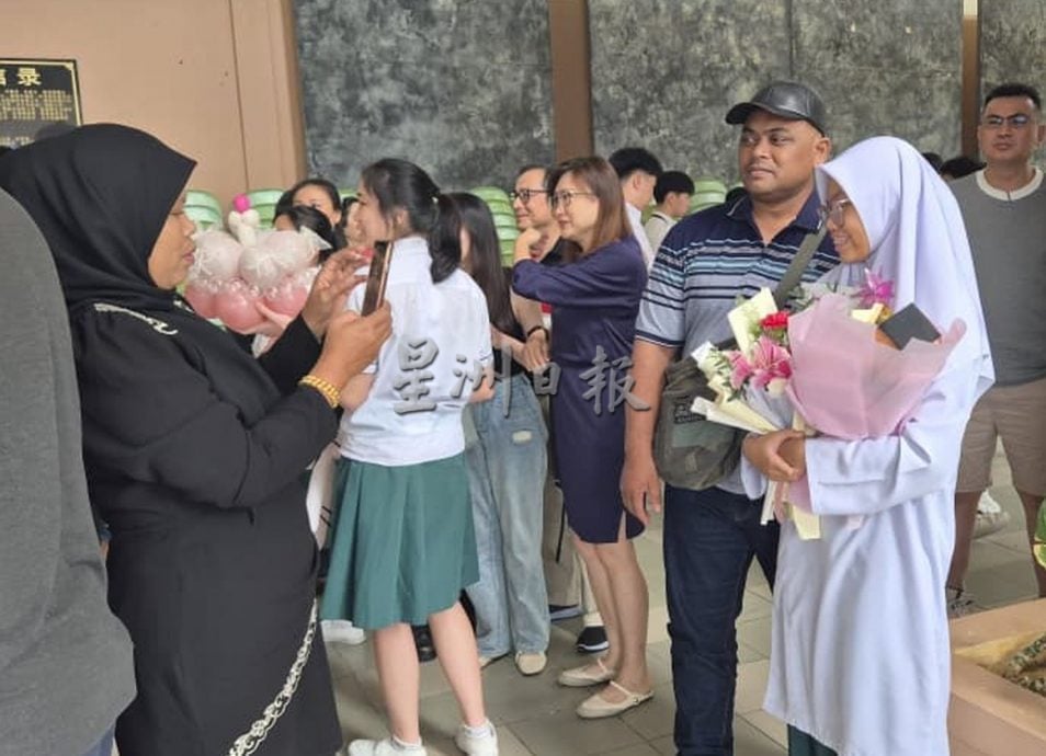 （古城第三版主文）培风250人毕业