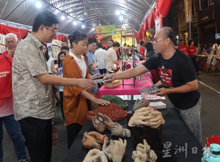 (已签发)柔:曾笳恩:电动火车带动经济 吁旅游业者加强服务助推