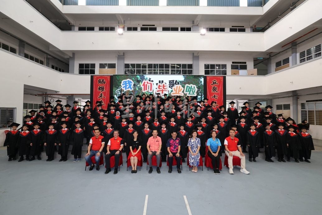 丘小75周年庆典 115名毕业生创历史新高