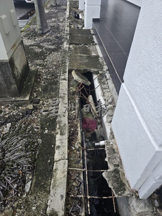 (古城第四版主文)马六甲拉也9路及8路部份沟盖严重损坏