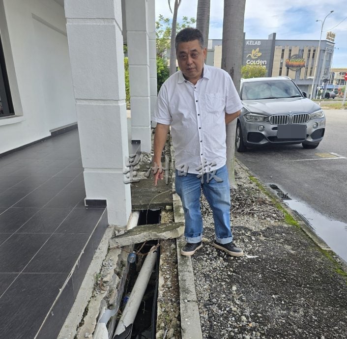 (古城第四版主文)马六甲拉也9路及8路部份沟盖严重损坏