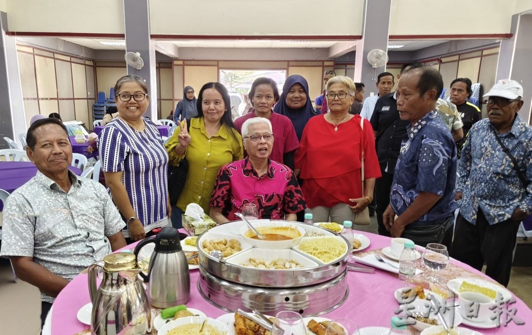 东:百乐县原住民与国会议员聚餐交流